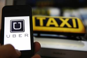 Как Франция решает «проблему Uber» - интернет-сервиса заказа заметно более дешевого такси
