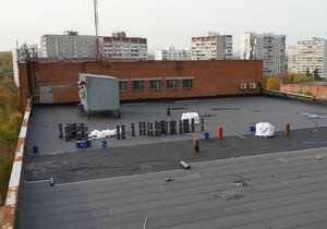Кровельная бригада в Москве помогла выявить аварийный дом