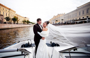 Стоит ли играть свадьбы на теплоходах